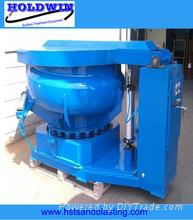 Vibratory finishing machine with lid