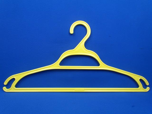 Plastic Cothes Hangers  4