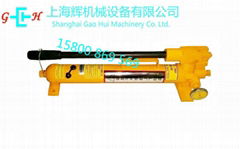 Manual hydraulic pump