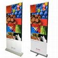 Roll up banner stand 1