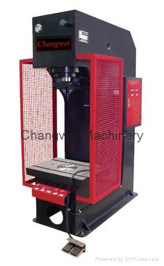 C frame hydraulic press