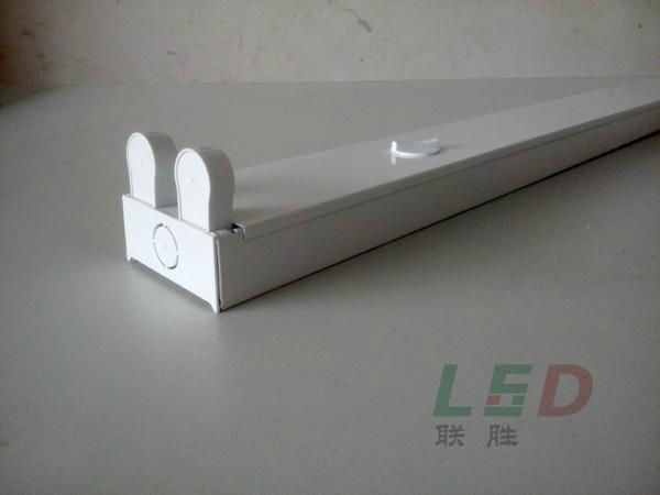 Double tube fluorescent lamp bracket 3