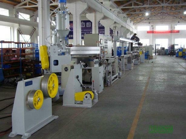 Building Cable extrusion machine