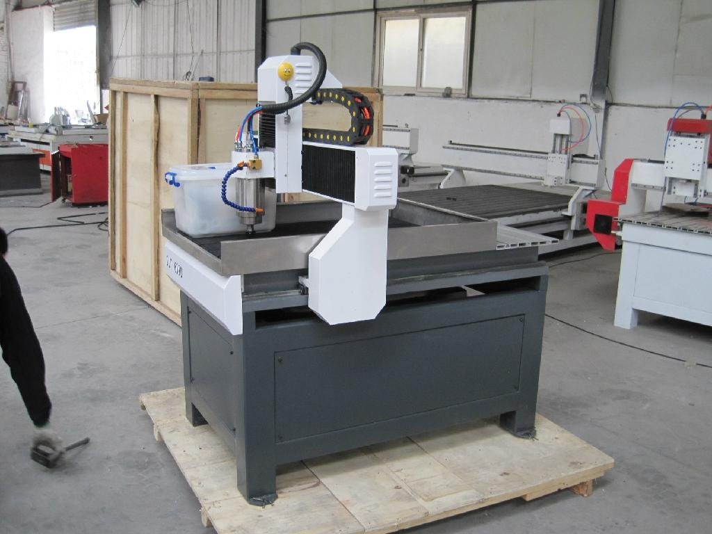 600*900mm hot sale CNC router machine with 1.5kw for cutting and engraving 4