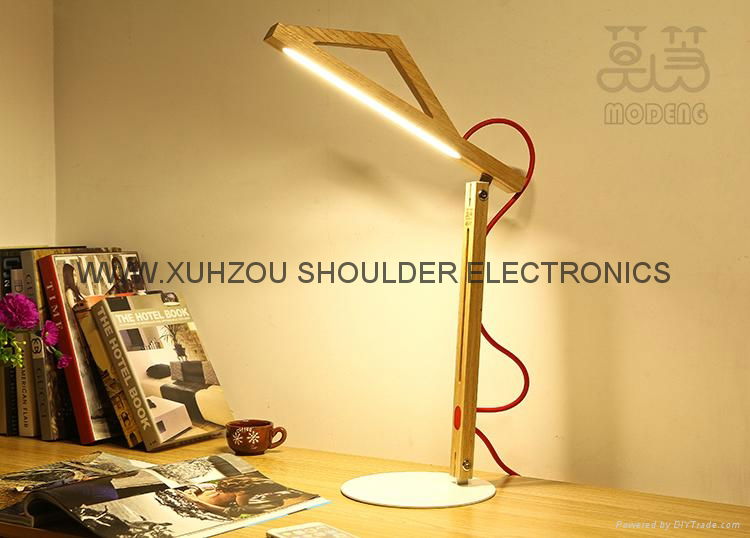 Funny Modern Style Solid Wooden fancy desk lamps