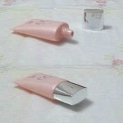 Packaging tube, cosmetic plastic tube