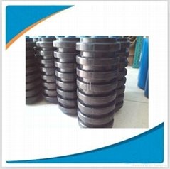 Belt conveyor roller with rubber rings