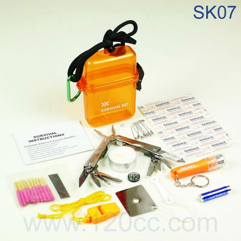 SK07 Outdoor Survival Kit 2