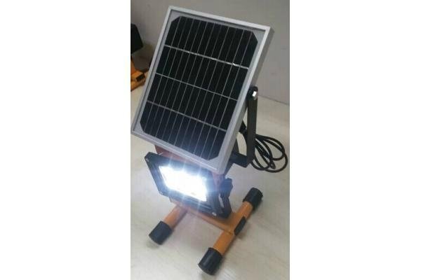 6W solar Rechargeable led flood light 2