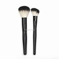 Powder brush 3