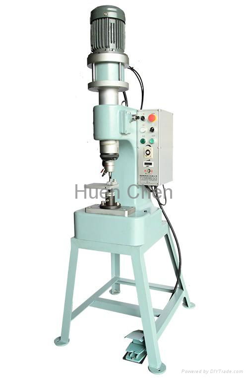 Penumatic Riveting Machine