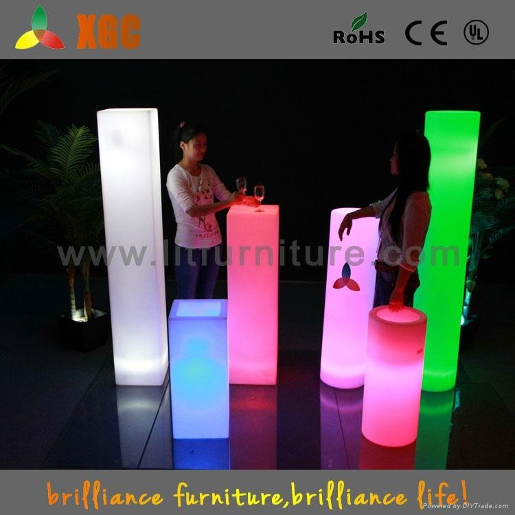 Illuminated Pillars For Night Clubs