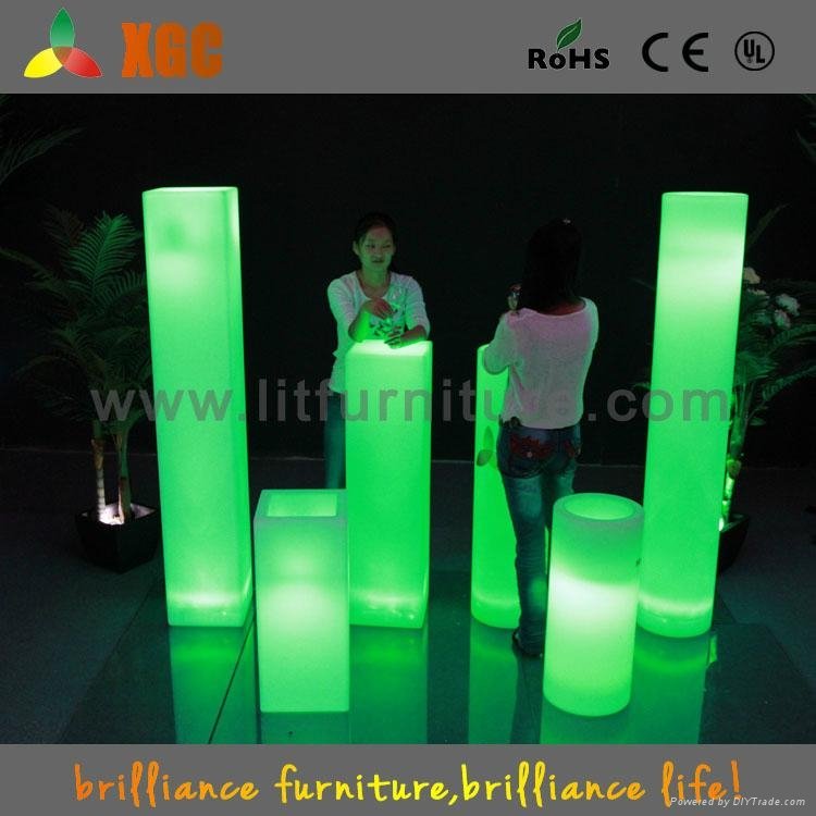 Illuminated Pillars For Night Clubs 4