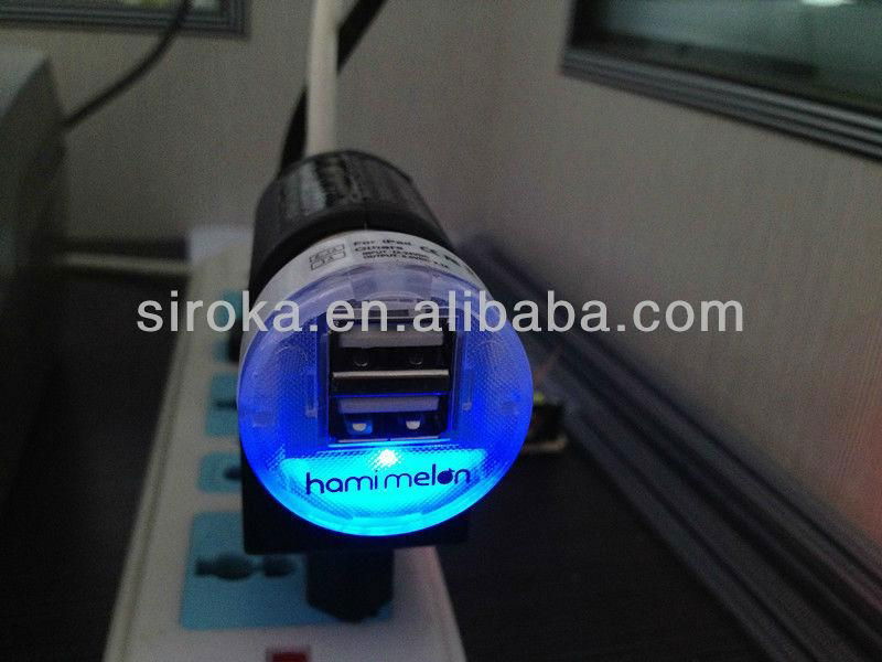 Universal  usb car charger with blue LED flashlight adapter charger for tablet  3