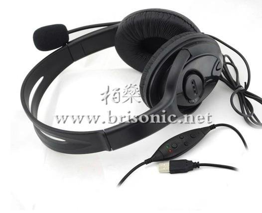 USB Head Wearing Headset with Mircrophone Cable Control and Stereo Effect 3
