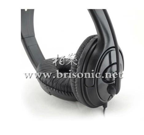 USB Head Wearing Headset with Mircrophone Cable Control and Stereo Effect 2