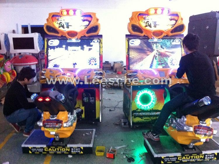 FF摩托II 模擬賽車遊戲機 2