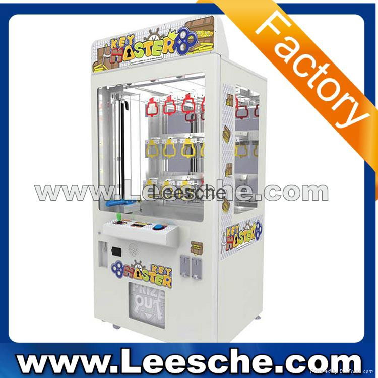 Golden Key toy crane machine 3