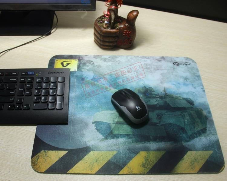 rubber gaming pad with custom print