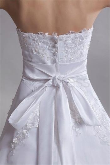 A-Line Sleeveless Sweetheart Satin Lace Wedding Dresses 3