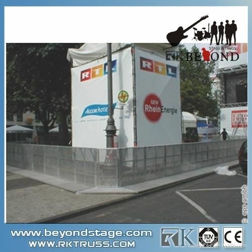 safety crowd control barrier for holiday