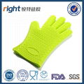 Hand Protective Non-stick Silicone Barbecue Gloves 2