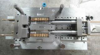 plastic injection mold 2