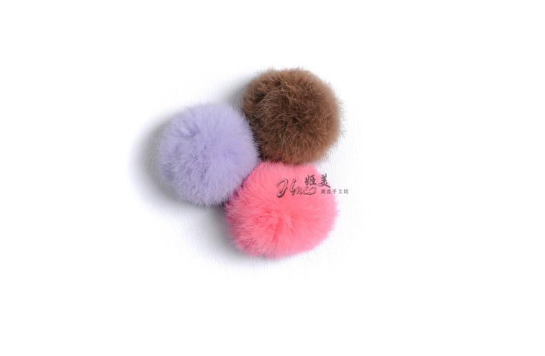 fur habbit ball  5