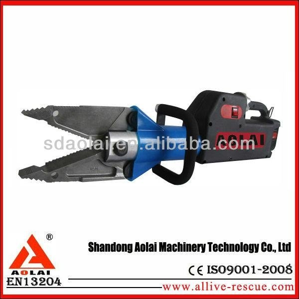 emergency battery spreader and cutter