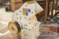 Hammer crusher with simple structure and