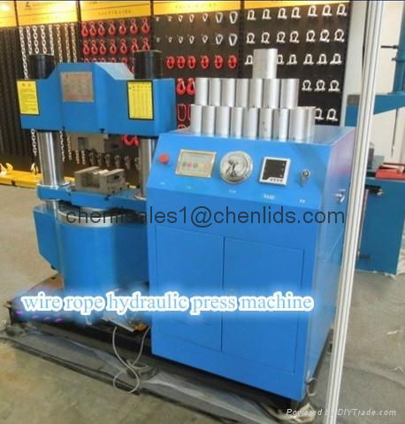 Wire rope swaging machine