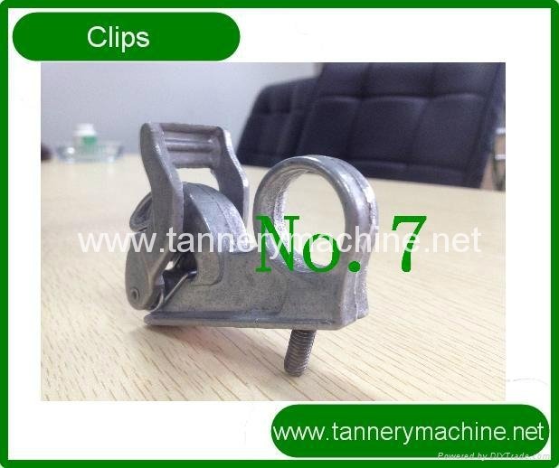 small plastic clamps for toggling machine 2