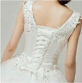 V neckline skirt wedding dress 3