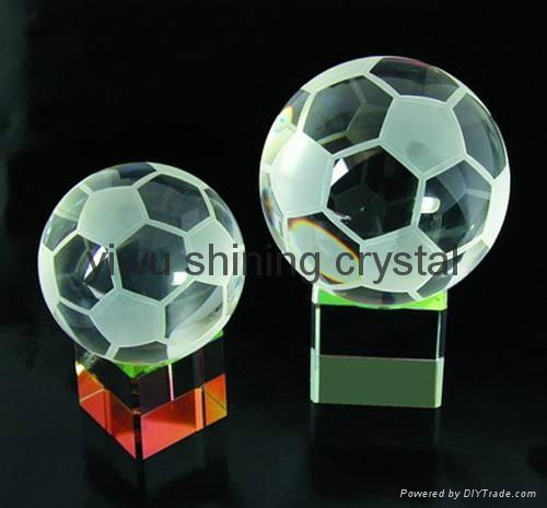 crystal glass football basketball globe golf ball for sports souvenirs 3