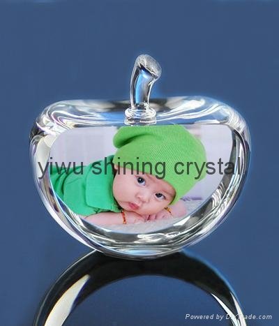 crystal glass apple for Christmas souvenir gifts 2