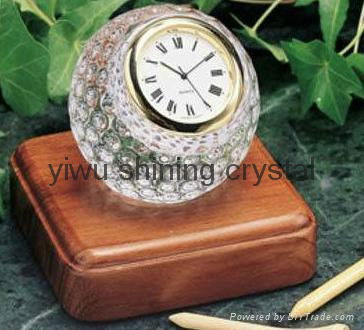 crystal glass table clock for corporate business gifts 3