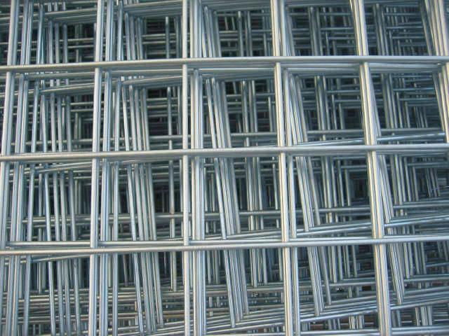 Welded wire mesh panels