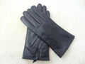  Wholesale women wearing leather gloves