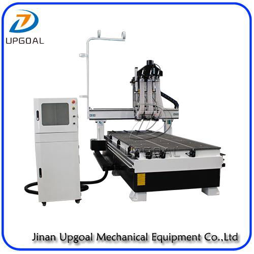 Automatic Three Tools Changer  Woodworking CNC Router Machine 1300*3000mm 3