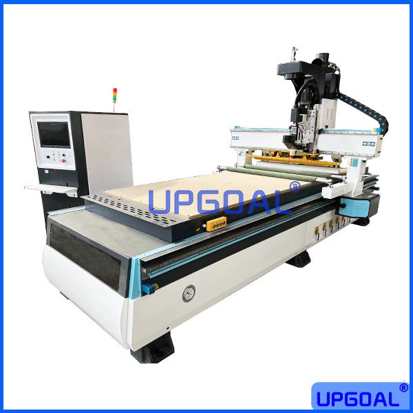 Woodworking CNC Carving Machine CNC Router with Press Roller/Linear ATC 2