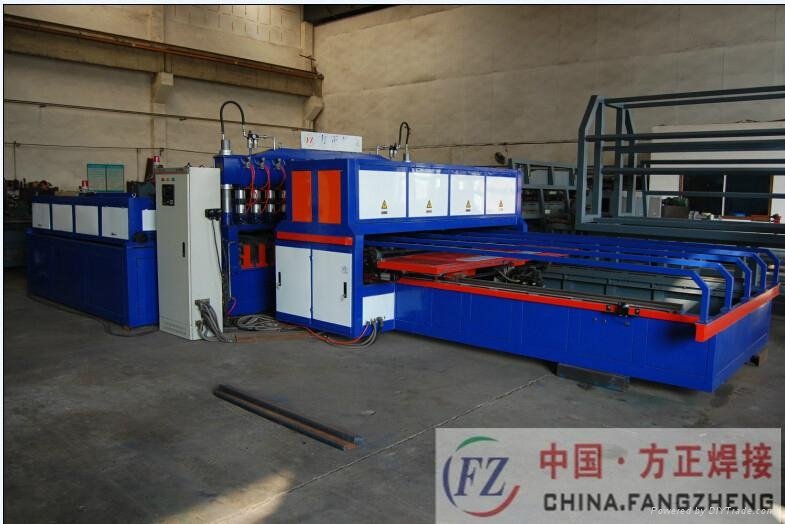 Automatic double wire fence mesh welding machine 