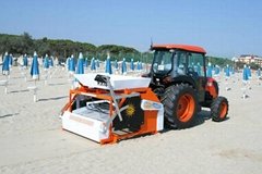 Beach cleaning machine