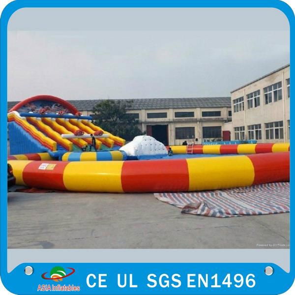 CE PVC Giant Floating Inflatable Water Parks With Water Sport Games