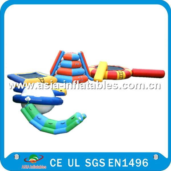 2015 Popular commercial inflatable water park on sale