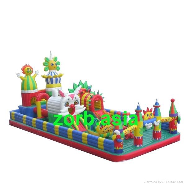 Popular inflatable amusement park with factory price 4
