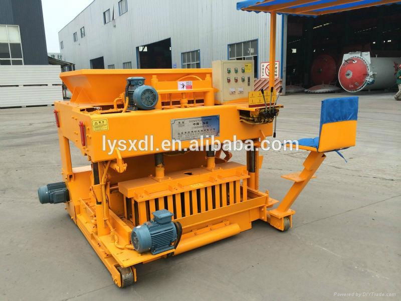 QT6-25 new design moving cement brick making machine