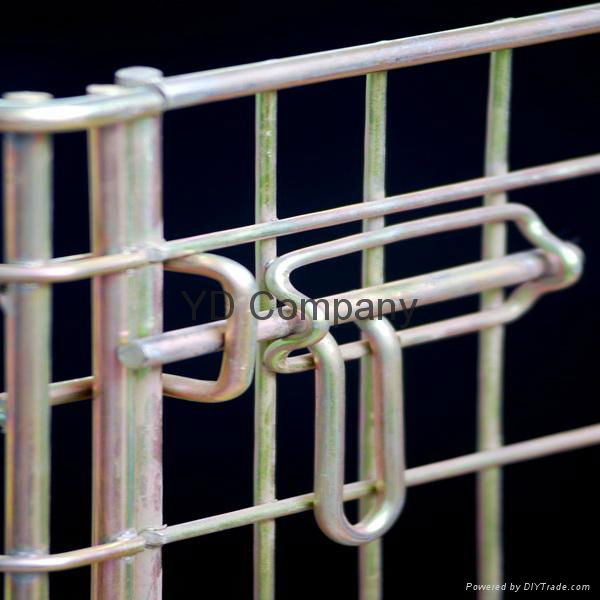 Zinc plated mobile wire mesh container