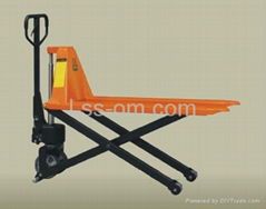 Hydraulic platform truck