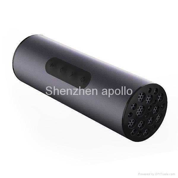 outdoor Hands-free Waterproof Bluetooth Speaker with bicycle holder and torch 4