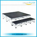 Aluminum mobile stage with adjustable risers